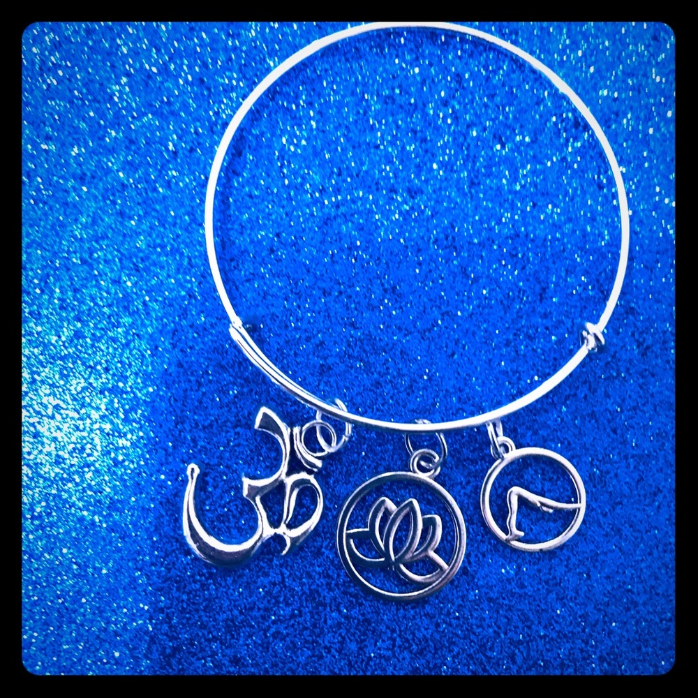 Charm bracelet
